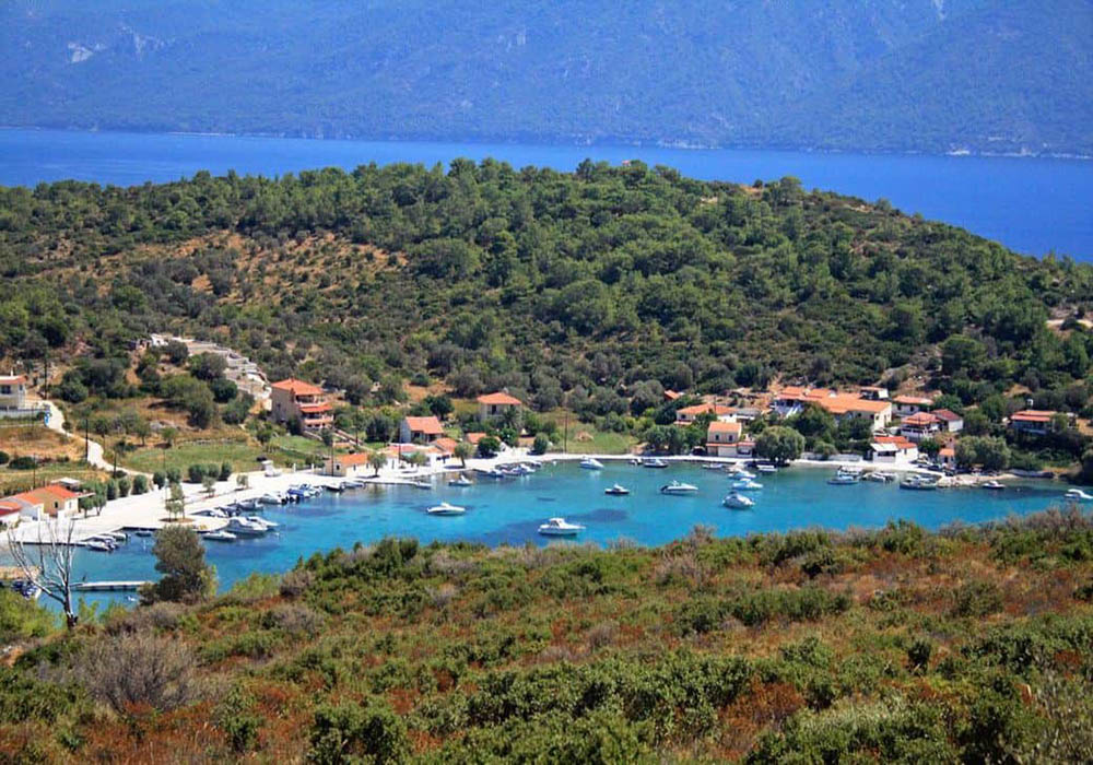 Samos conosciuta per le sue meravigliose spiagge, è una delle isole greche più belle